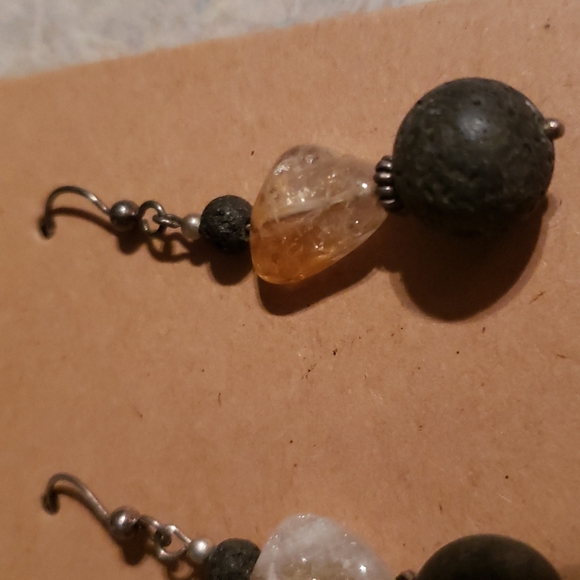 Lava and citrine earrings - Picture 2 of 3